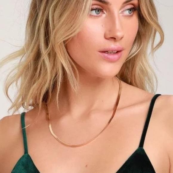 NEW 18K Gold Herringbone Chain Necklace, nice Necklace, cute Necklace - Picture 7 of 7